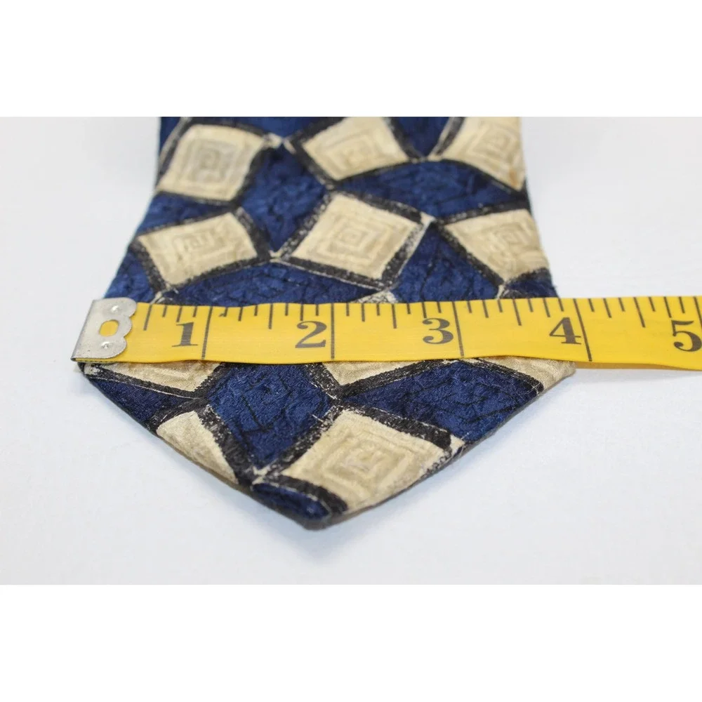 Roundtree & Yorke Mens Navy Blue Cream Geometric Diamond Silk Tie Hand Sewn USA